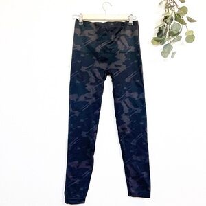 SPANX- Abstract Camo Seamless Leggings XL